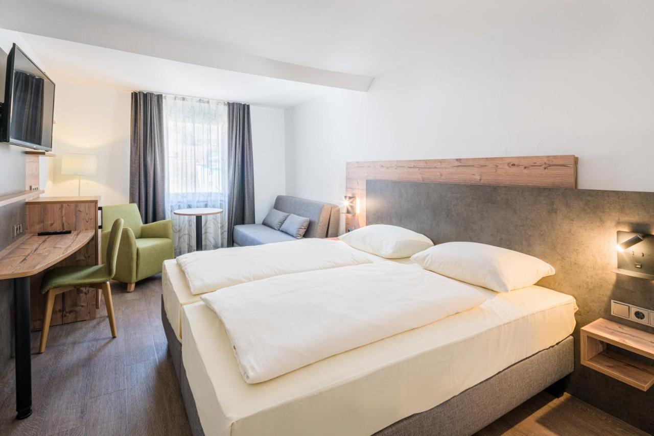 Hotel Cafe Adler 24H Self Check In Triberg im Schwarzwald Εξωτερικό φωτογραφία